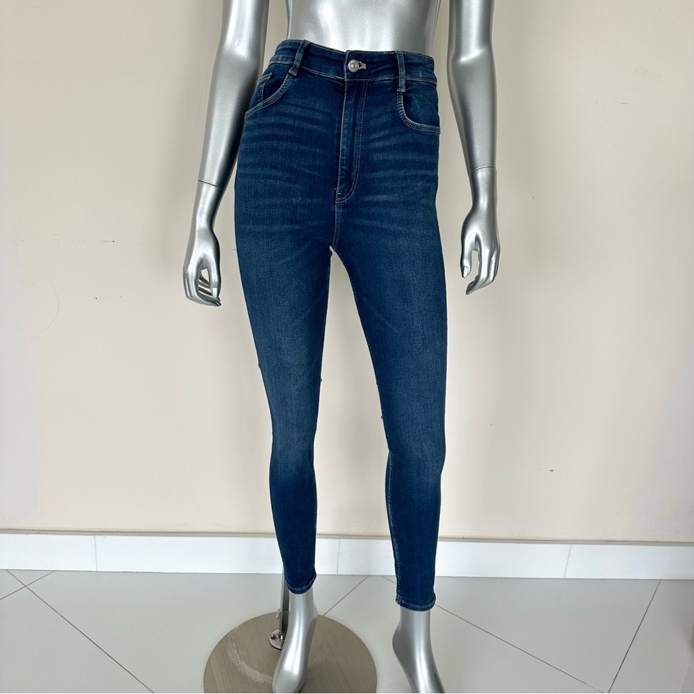 Zara women’s jeans  size 6US